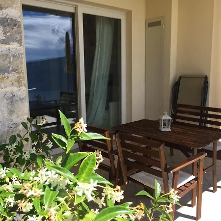 Borgo Le Vigne - L'uva Rara Only Adults *